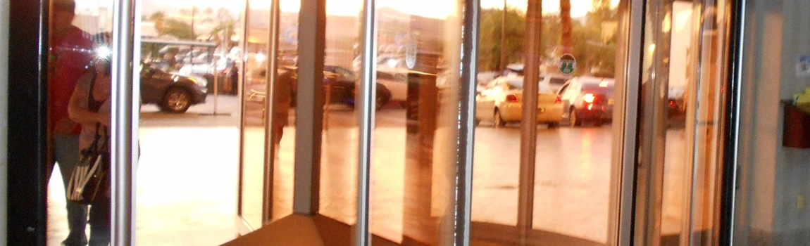 Storefront Glass Repair Cost in Pace, FL